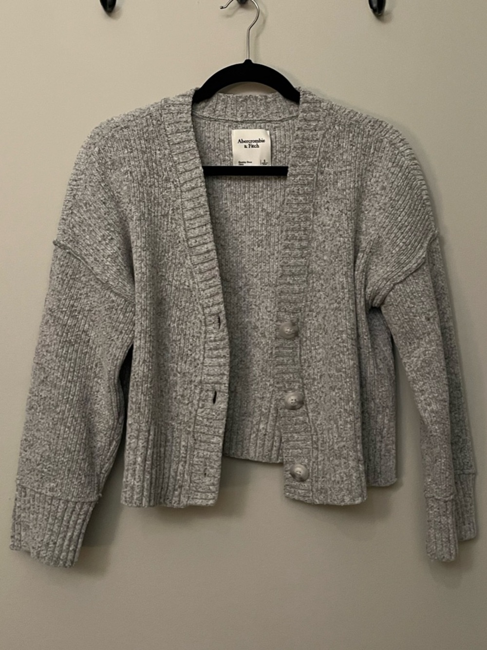 Abercrombie Cropped Cardigan
